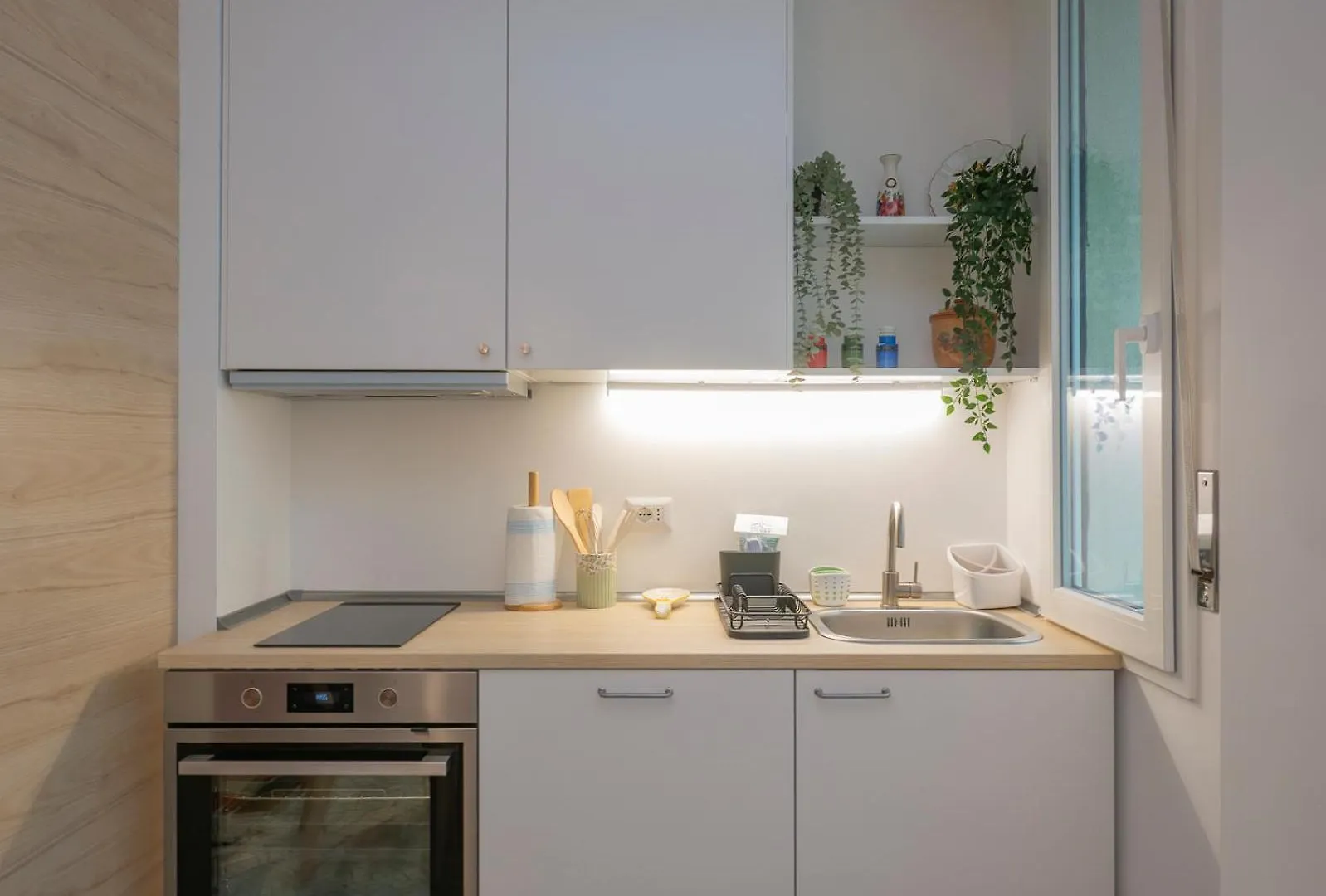 I Host Apartment - Monza 32 Milan 0*,